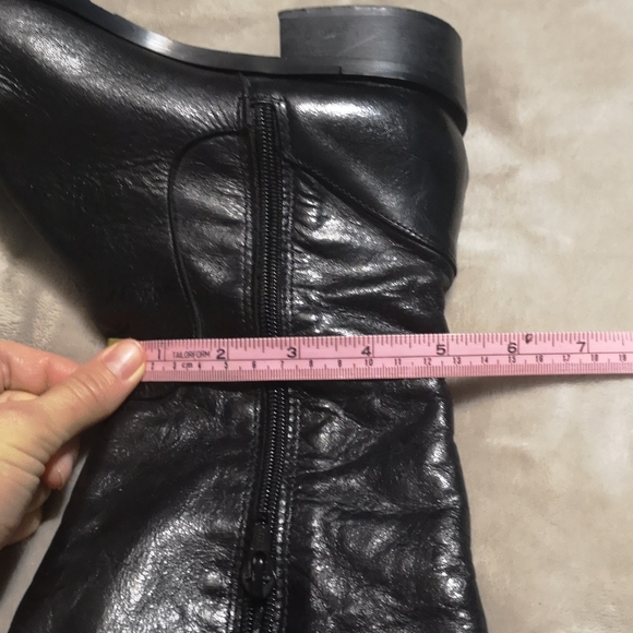 Italian leather knee high boots - Picture 8 of 9